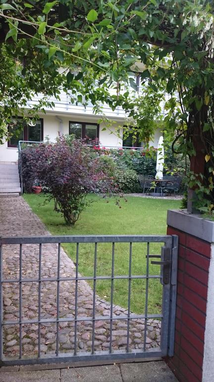 Apartament z Ogrodem Zielone Tarasy Kolberg Exterior foto