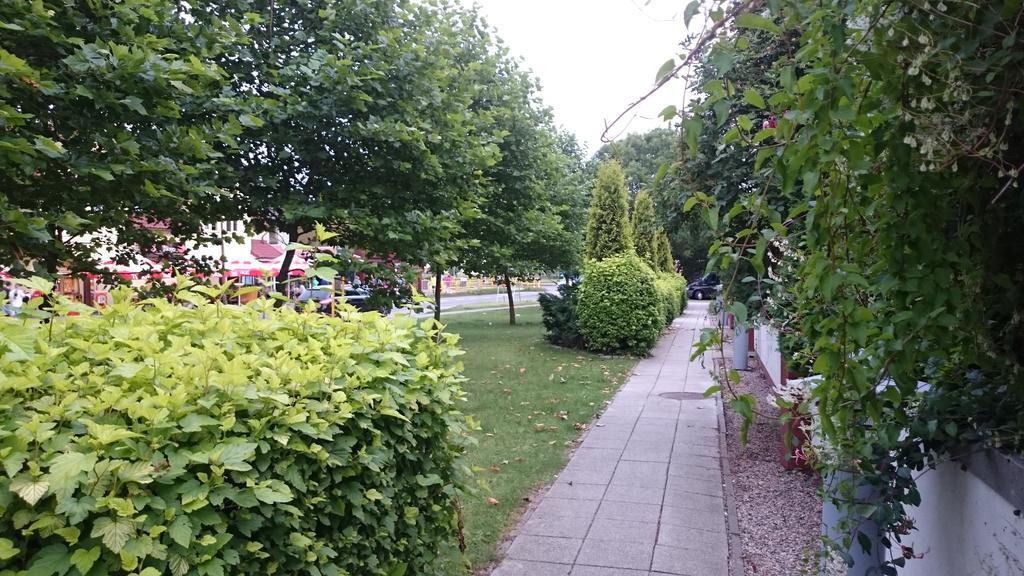 Apartament z Ogrodem Zielone Tarasy Kolberg Exterior foto